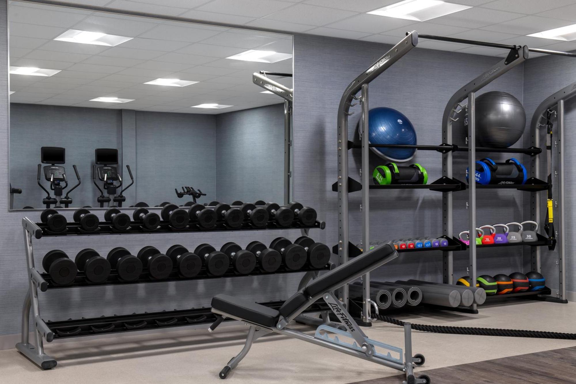 Hampton Inn By Hilton Winnipeg Downtown Bagian luar foto