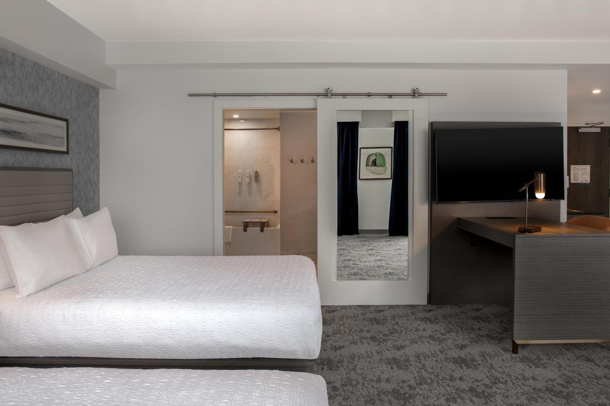 Hampton Inn By Hilton Winnipeg Downtown Bagian luar foto