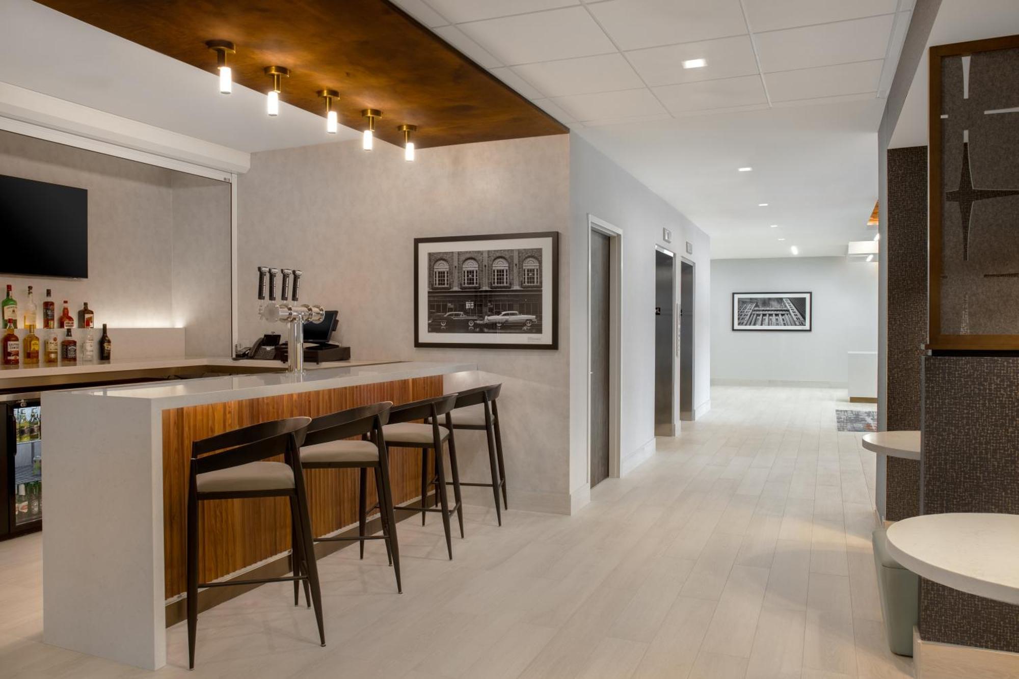 Hampton Inn By Hilton Winnipeg Downtown Bagian luar foto