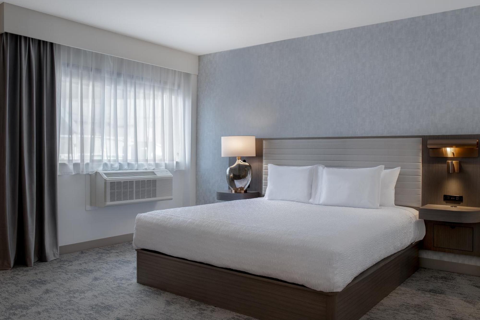 Hampton Inn By Hilton Winnipeg Downtown Bagian luar foto