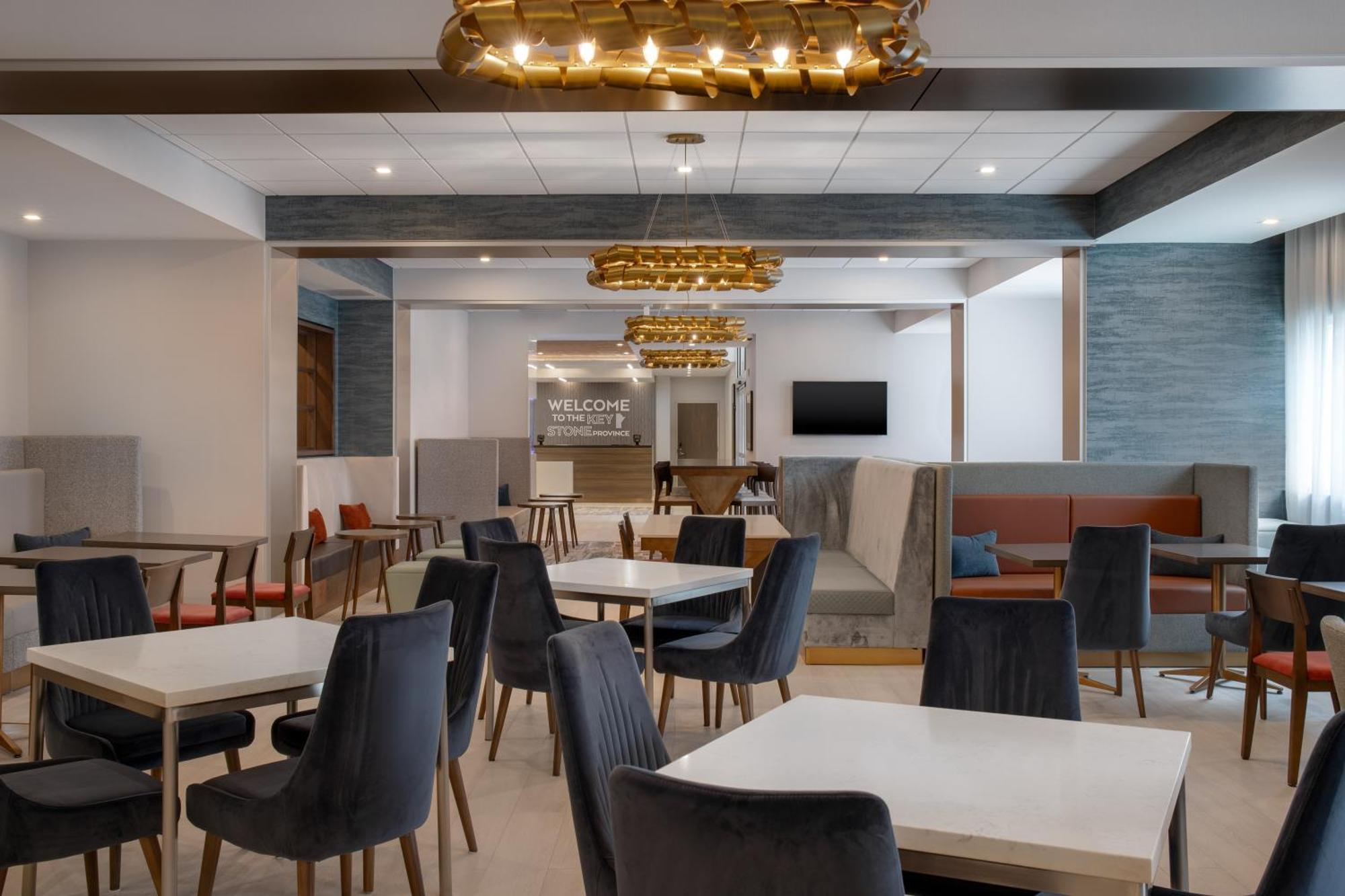 Hampton Inn By Hilton Winnipeg Downtown Bagian luar foto
