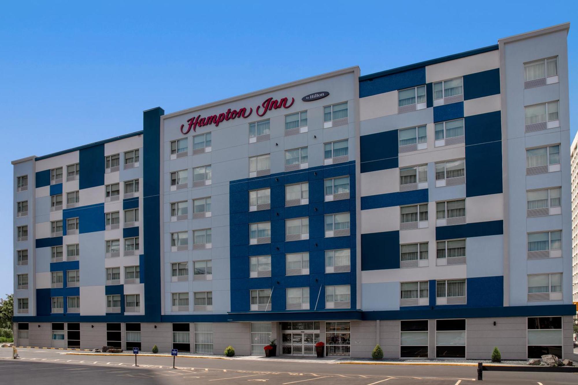 Hampton Inn By Hilton Winnipeg Downtown Bagian luar foto