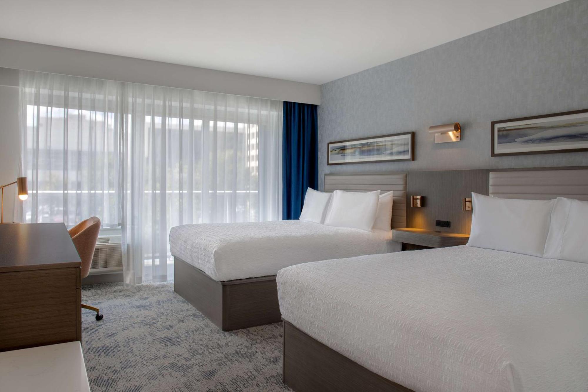 Hampton Inn By Hilton Winnipeg Downtown Bagian luar foto