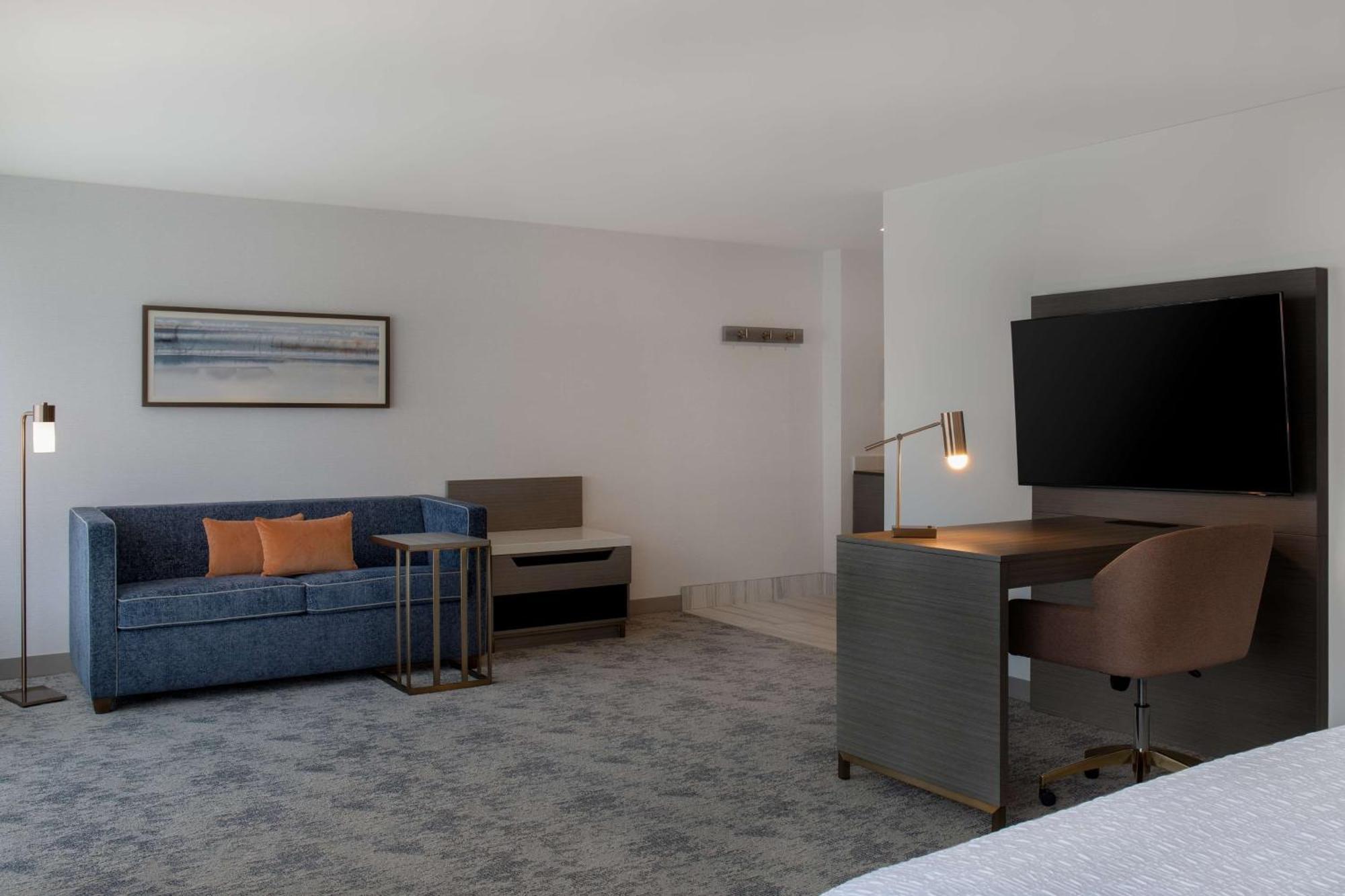 Hampton Inn By Hilton Winnipeg Downtown Bagian luar foto