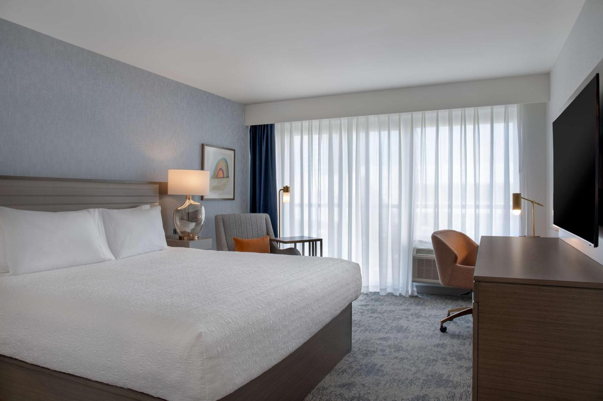 Hampton Inn By Hilton Winnipeg Downtown Bagian luar foto